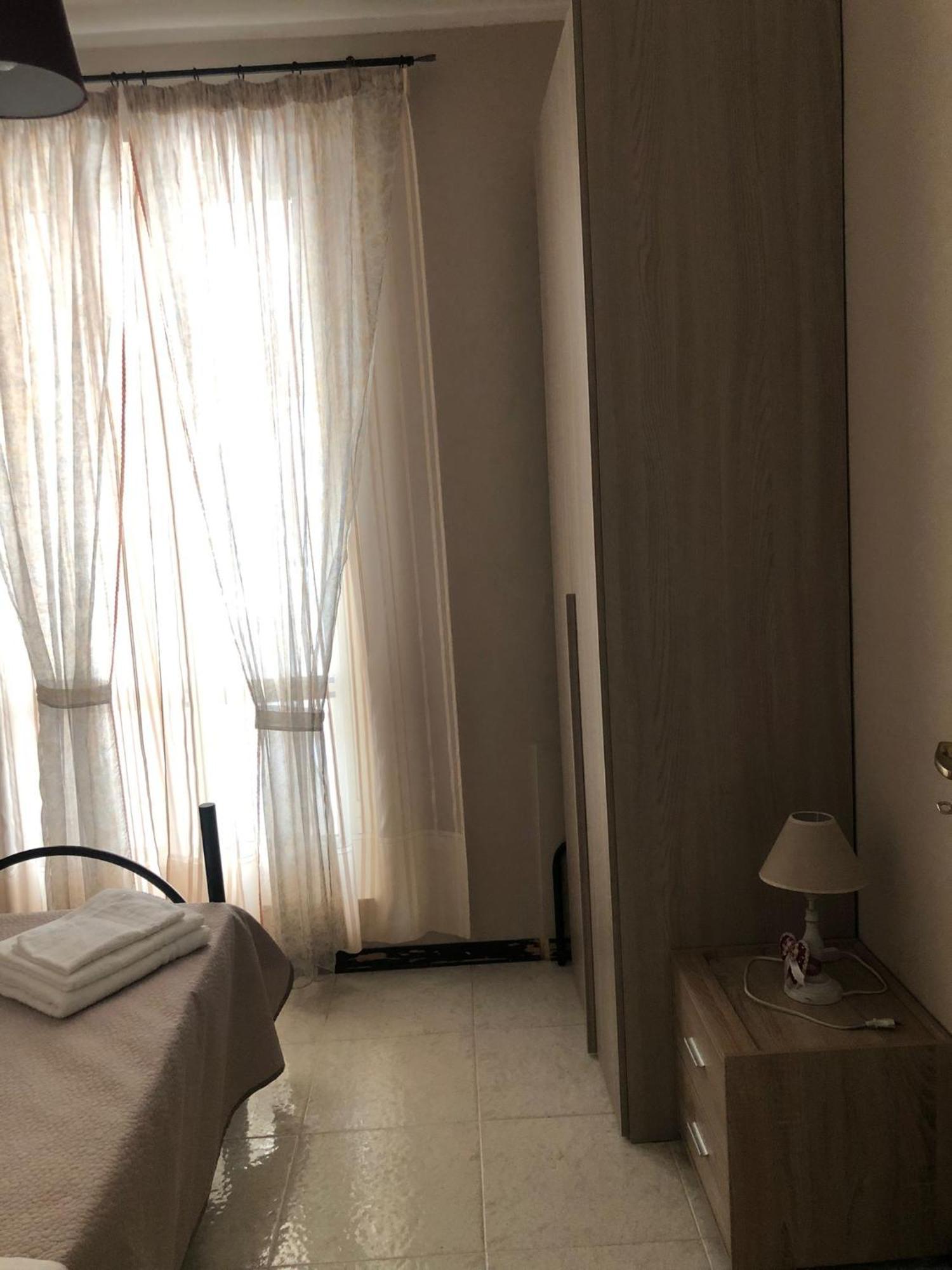 Appartamento "Rina Centro Sicilia" Pietraperzia Dış mekan fotoğraf